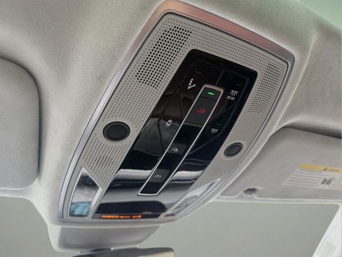 Used 2020 Audi S8 L w/ S8 Executive Package image 28