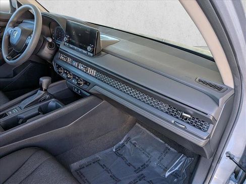 Used 2023 Honda Accord EX image 22