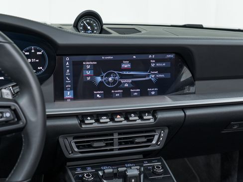 Certified 2021 Porsche 911 Carrera image 21