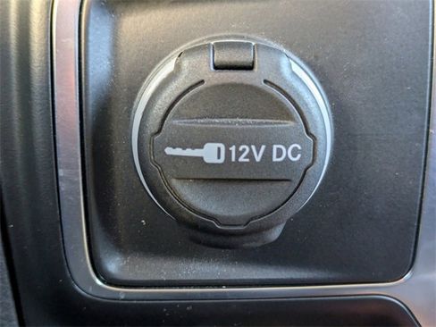 Used 2022 Jeep Wrangler Unlimited Sahara w/ Cold Weather Group image 25