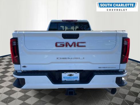 Used 2024 GMC Sierra 3500 Denali w/ Denali Reserve Package AWD/4WD image 5