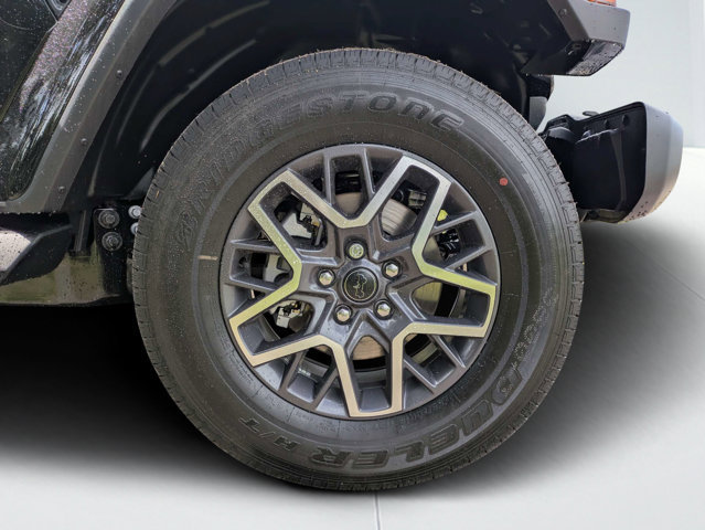 New 2026 Jeep Wrangler Unlimited Sahara AWD/4WD image 10