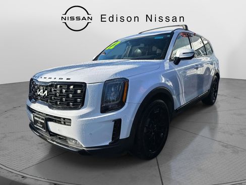 Used 2022 Kia Telluride SX w/ Nightfall Edition Package image 2