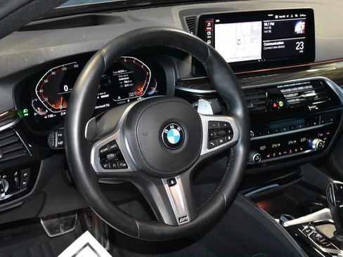 Used 2021 BMW 540i xDrive w/ M Sport Package AWD/4WD image 2