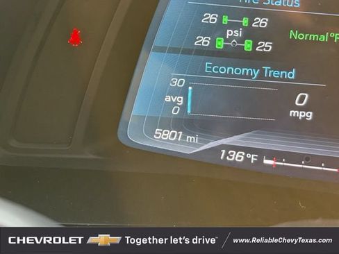 Used 2025 Chevrolet Corvette Stingray Premium Cpe w/ Z51 Performance Package RWD image 7