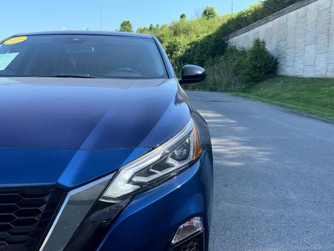 Used 2021 Nissan Altima 2.5 SR FWD image 9