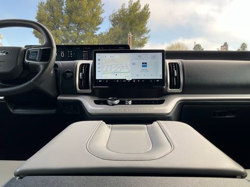 Used 2025 Ford Expedition Max Active image 36