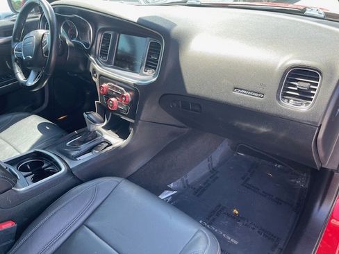 Used 2016 Dodge Charger R/T image 17