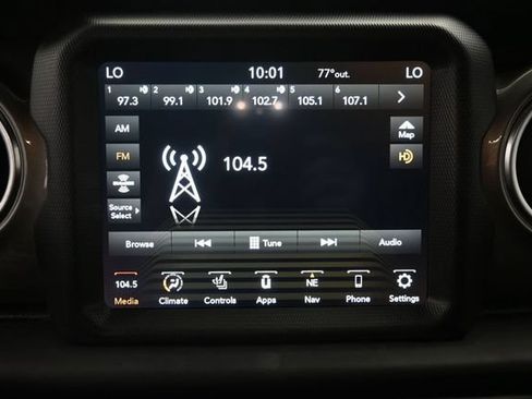 Used 2023 Jeep Wrangler Unlimited Sahara w/ Cold Weather Group AWD/4WD image 13