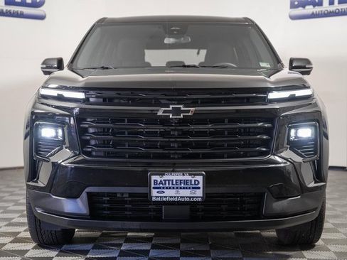 Used 2024 Chevrolet Traverse LS w/ Midnight/Sport Edition image 2