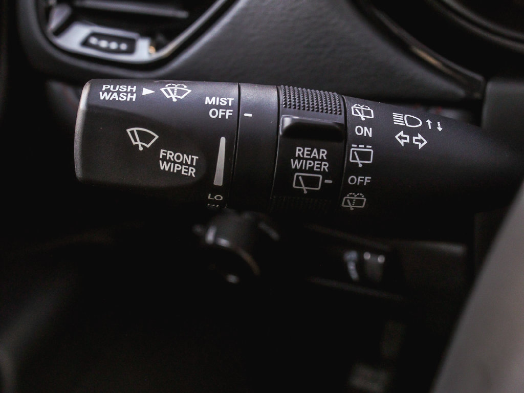 Used 2025 Dodge Durango GT AWD/4WD image 27