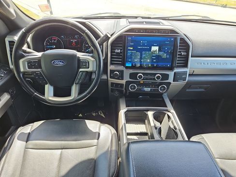 Used 2022 Ford F350 Lariat w/ Tremor Off-Road Package AWD/4WD image 7