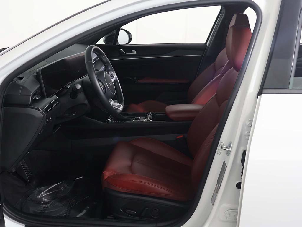 Used 2025 Kia K5 GT-Line w/ GT-Line Premium Package FWD image 27