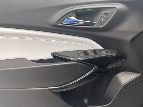New 2026 Chevrolet Trax LT w/ Driver Confidence Package FWD image 9