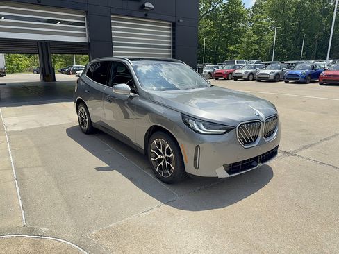 Used 2026 BMW X3 xDrive30i AWD/4WD image 2
