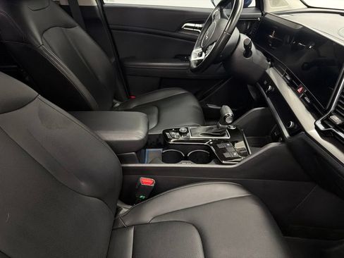 Used 2023 Kia Sportage EX FWD image 31