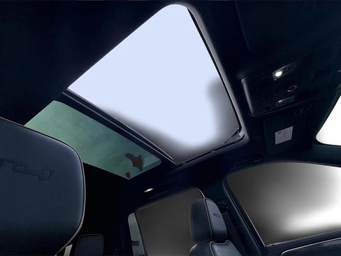 Used 2023 GMC Yukon XL AT4 w/ AT4 Premium Package image 17