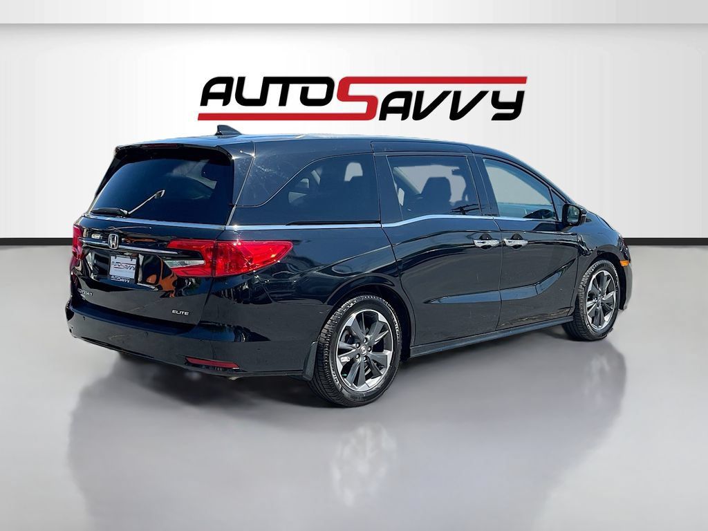 Used 2023 Honda Odyssey Elite image 7