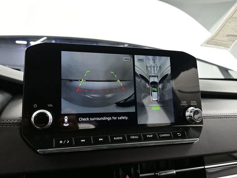 Used 2024 Mitsubishi Outlander SE image 9