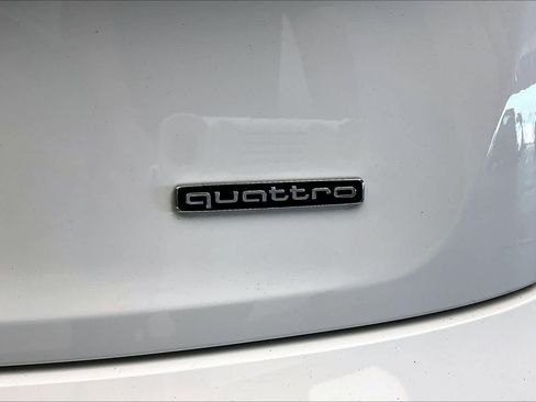 Certified 2023 Audi Q5 2.0T Premium w/ Convenience Package AWD/4WD image 11