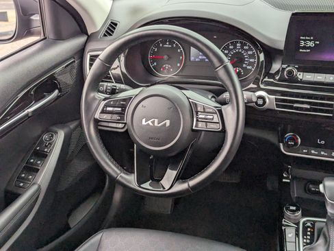 Certified 2023 Kia Seltos EX image 13