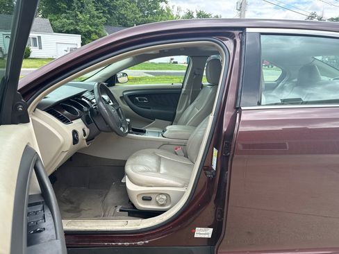 Used 2010 Ford Taurus SEL FWD image 10