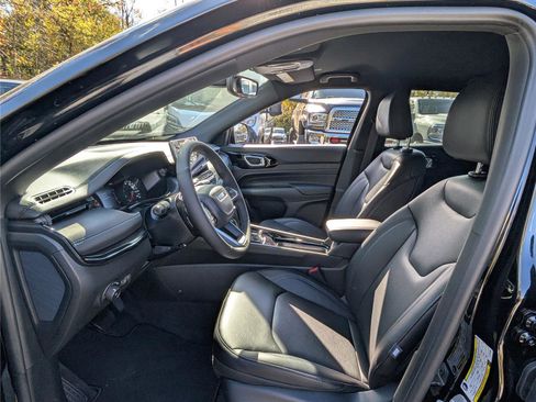 New 2026 Jeep Compass Limited image 10