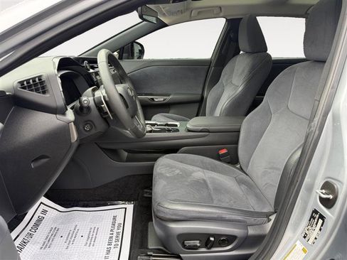 Used 2023 Lexus RZ 450e Premium image 10