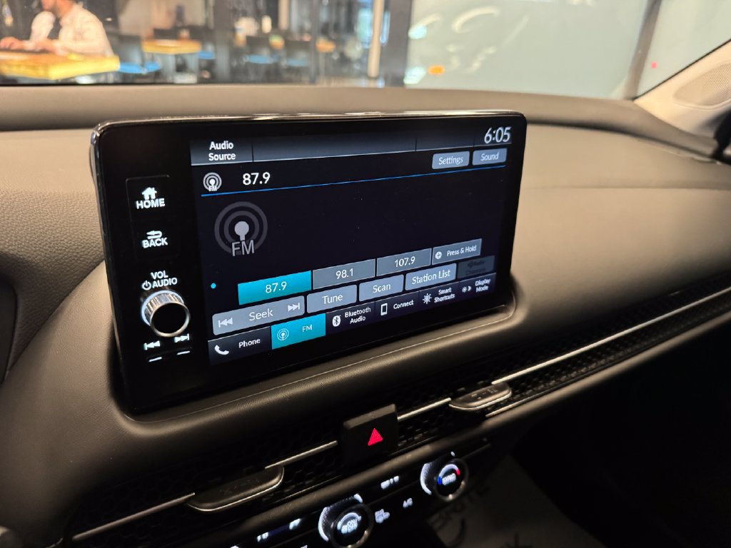 Used 2025 Honda HR-V EX-L image 13