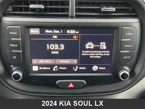 Used 2024 Kia Soul LX w/ Option Group 015 image 18