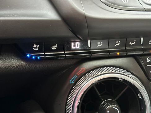 Used 2020 Chevrolet Camaro SS RWD image 31