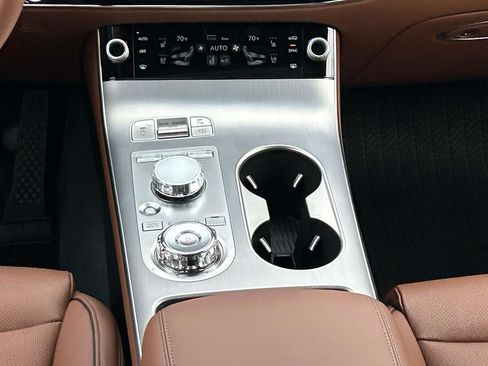 New 2026 Genesis GV70 2.5T Advanced AWD/4WD image 17