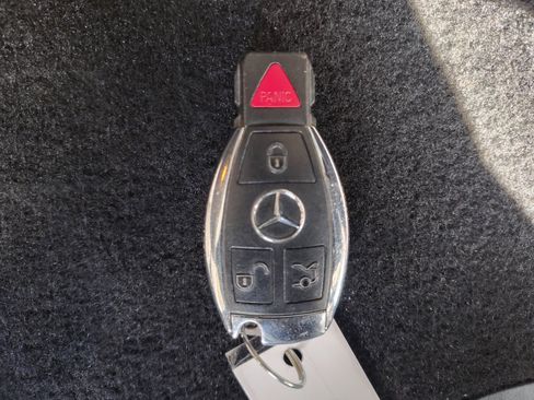Used 2017 Mercedes-Benz GLA 250 image 30