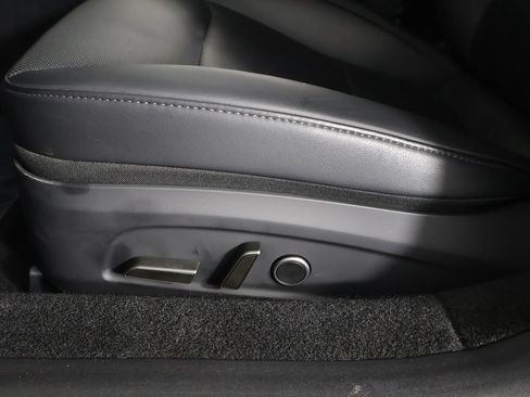 Used 2024 Tesla Model 3 Long Range RWD image 32