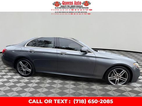 Used 2017 Mercedes-Benz E 300 4MATIC image 9