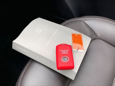 Used 2025 MAZDA CX-5 Signature image 15