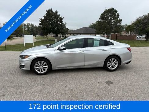 Used 2019 Chevrolet Malibu LT w/ Driver Confidence Package II FWD image 3