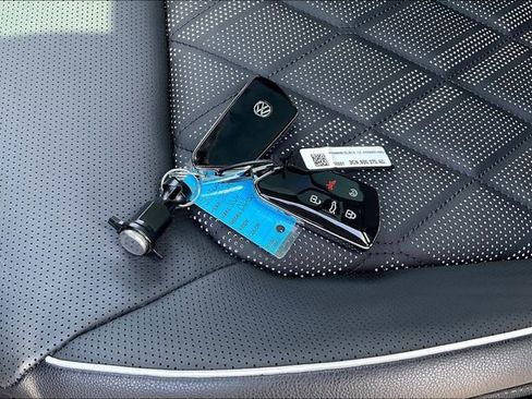 New 2025 Volkswagen Atlas SEL Premium R-Line image 29