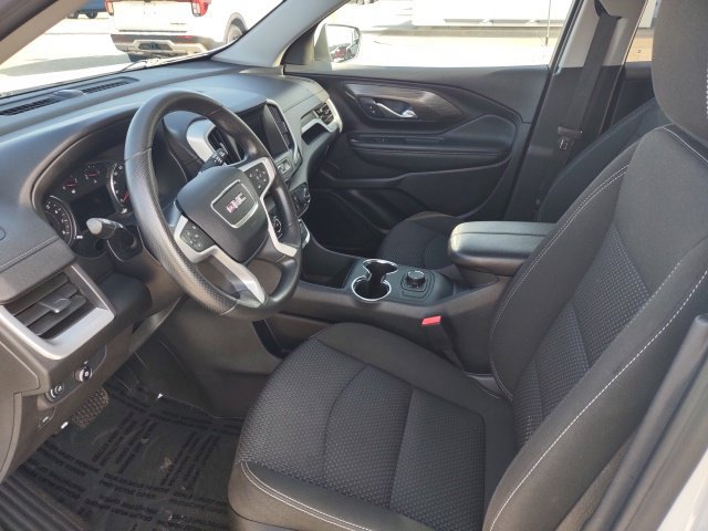 Used 2024 GMC Terrain SLE FWD image 11