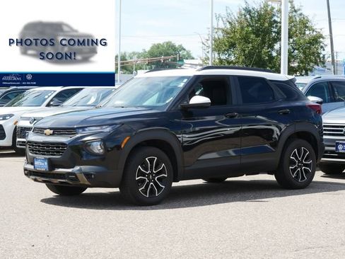 Used 2023 Chevrolet TrailBlazer ACTIV w/ Convenience Package AWD/4WD image 3