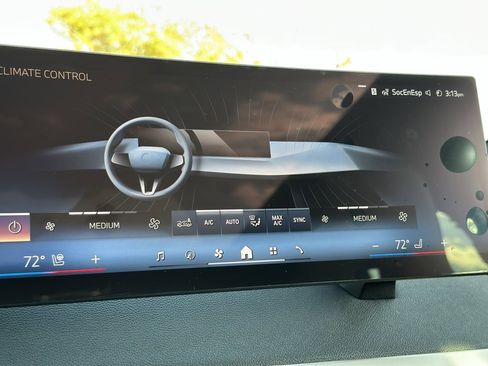 New 2026 BMW iX xDrive45 w/ Premium Package image 39