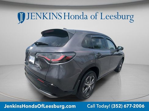 Used 2024 Honda HR-V EX-L image 3