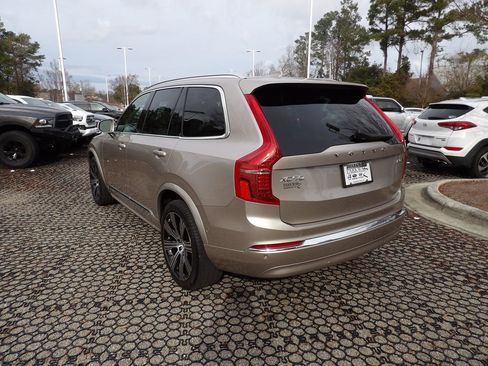 Certified 2024 Volvo XC90 B5 Plus image 8