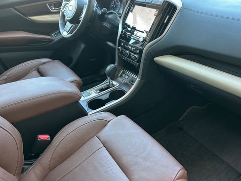 Used 2019 Subaru Ascent Touring w/ Popular Package #3 AWD/4WD image 16