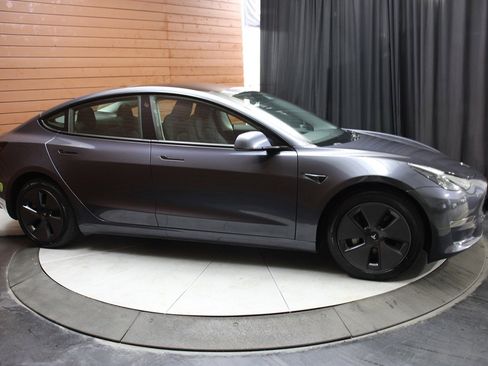 Used 2023 Tesla Model 3 Standard Range image 26