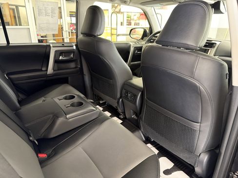 Used 2024 Toyota 4Runner SR5 Premium image 35