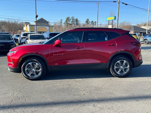Used 2024 Chevrolet Blazer LT w/ Convenience Package image 6