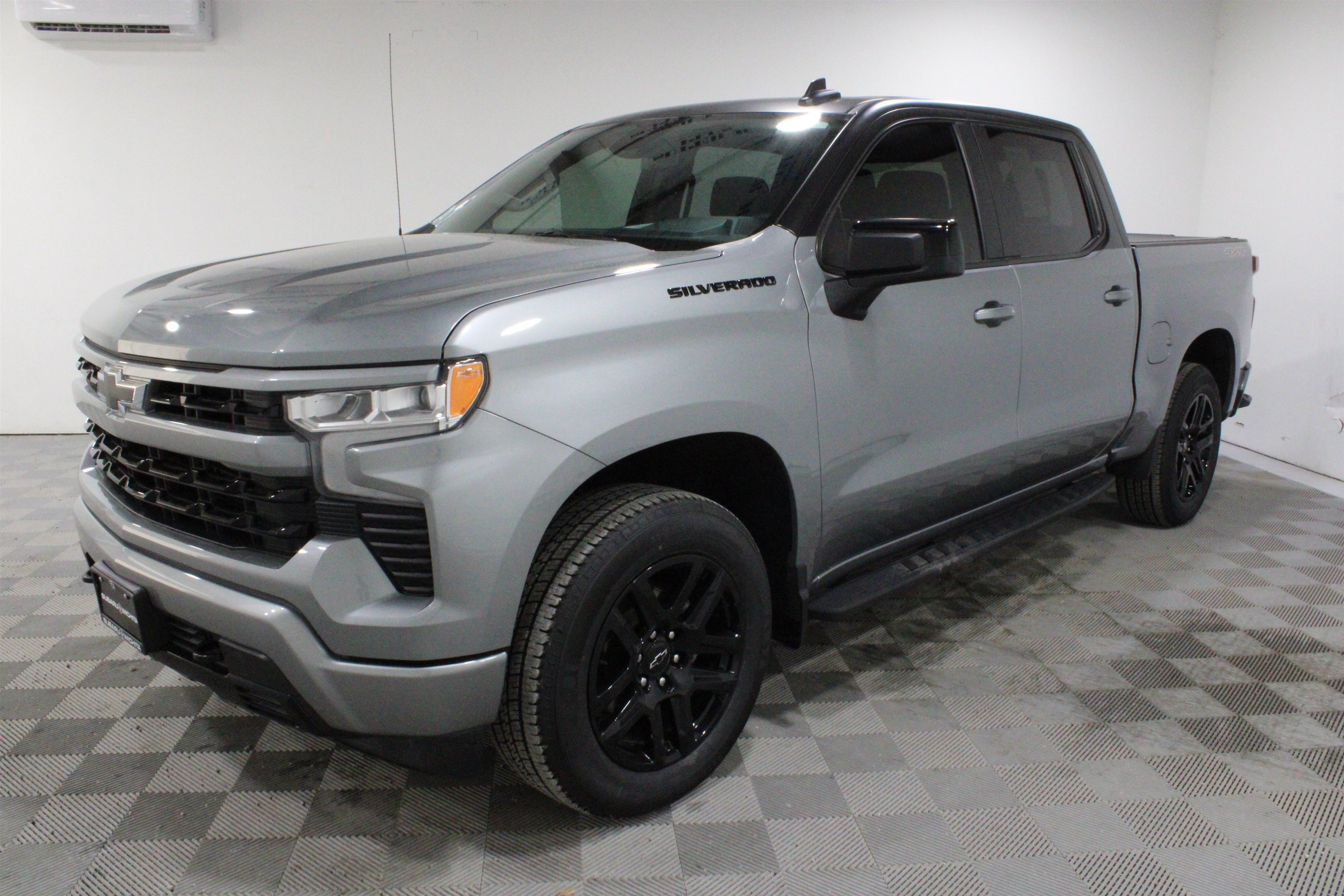 Used 2024 Chevrolet Silverado 1500 RST w/ Protection Package AWD/4WD image 24