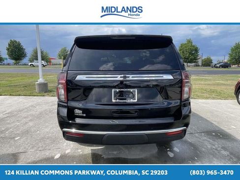 Used 2021 Chevrolet Suburban LT w/ Rear Media and Nav Package AWD/4WD image 5