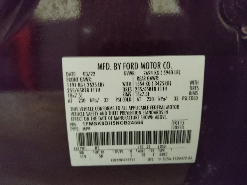 Used 2022 Ford Explorer XLT w/ Equipment Group 202A AWD/4WD image 33